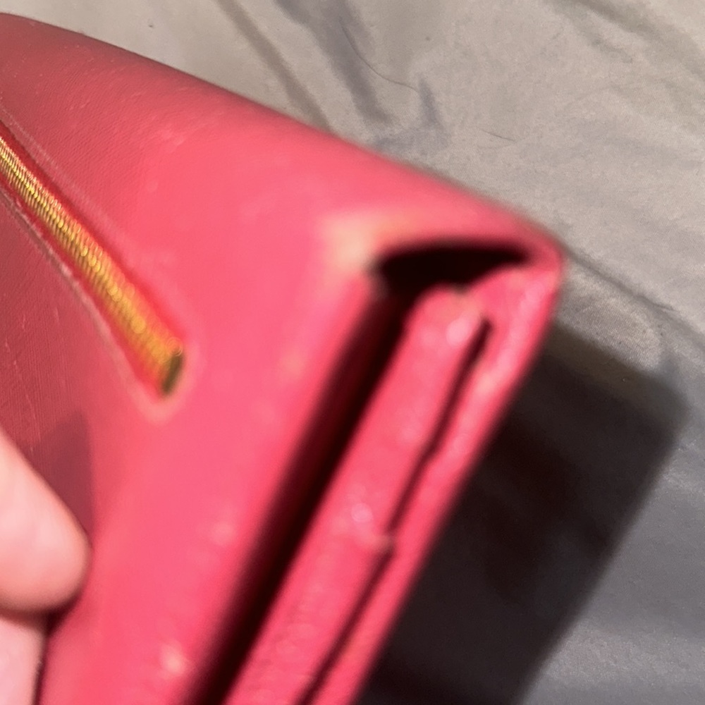 Prada saffiano leather pink bow tie wallet holds 14 slots nice space good π - Picture 16 of 17